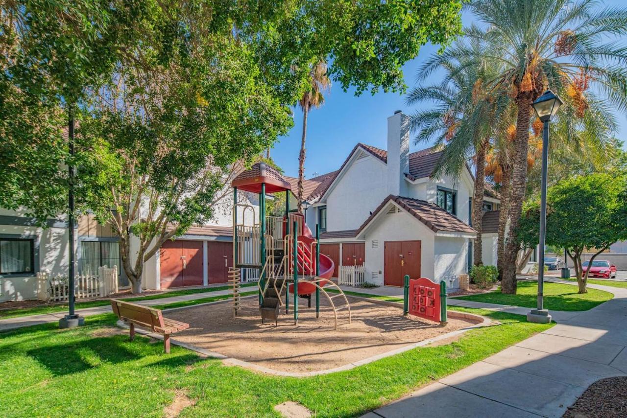 Metro Phx Downstairs Studio Sleeps 4 Ada Accessible Phoenix Ngoại thất bức ảnh