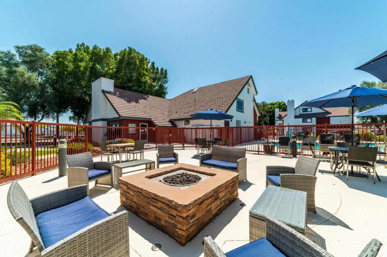 Metro Phx Downstairs Studio Sleeps 4 Ada Accessible Phoenix Ngoại thất bức ảnh