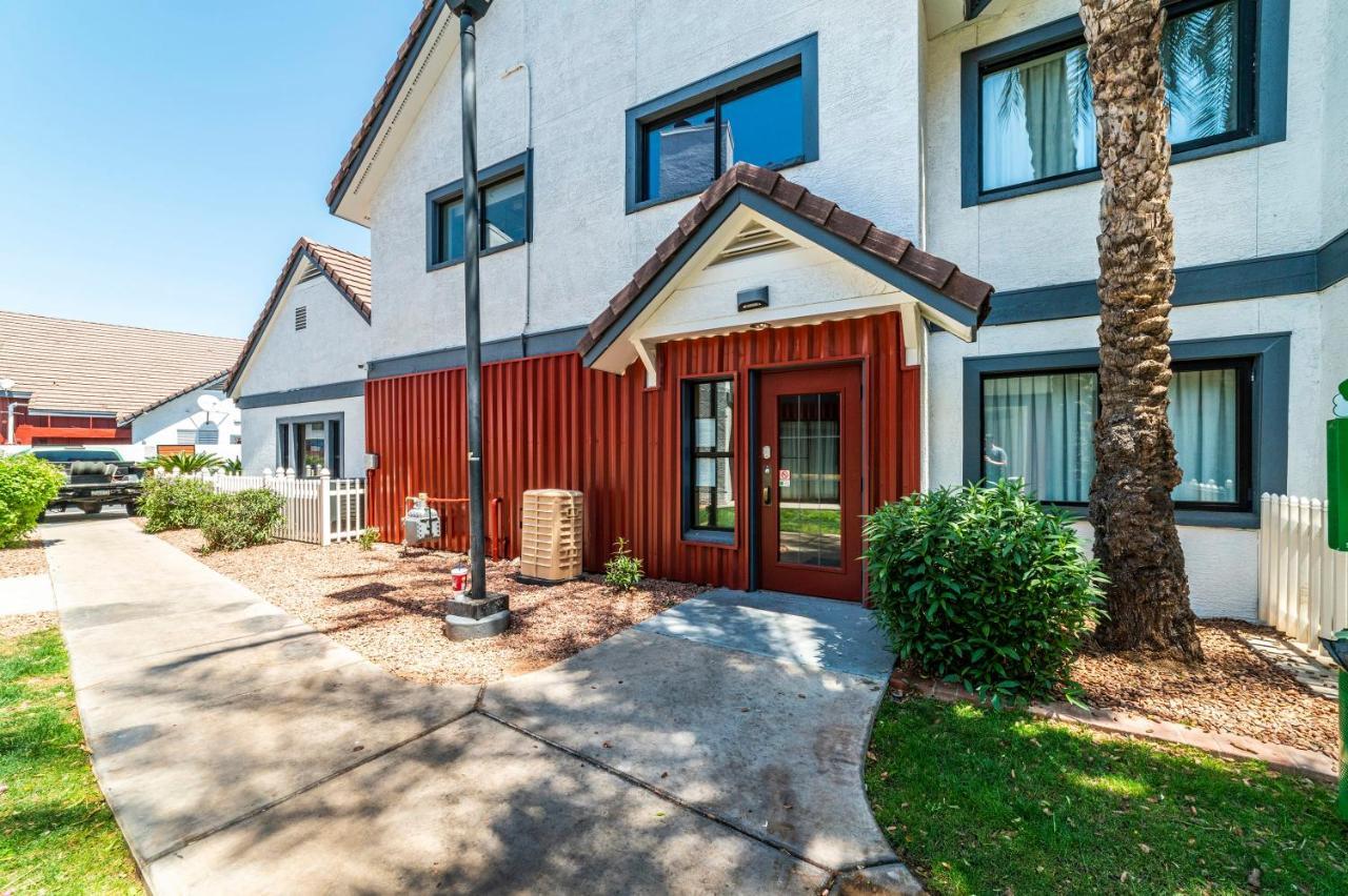 Metro Phx Downstairs Studio Sleeps 4 Ada Accessible Phoenix Ngoại thất bức ảnh